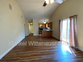 3336 Berwin Green Dr in Belleville, IL - Building Photo - Building Photo