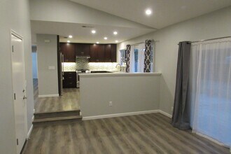 6907 Langmuir Ln in Dublin, CA - Foto de edificio - Building Photo