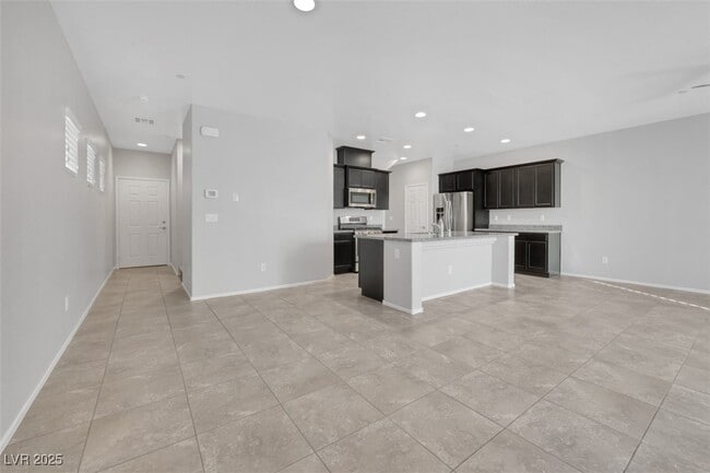 1123 Bobby Basin Ave in Henderson, NV - Building Photo - Building Photo