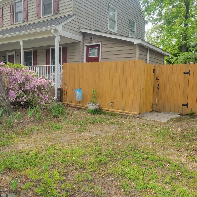 288 Paulette Dr in Newport News, VA - Foto de edificio - Building Photo