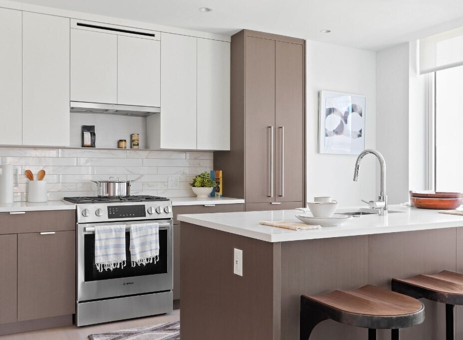 360 Harrison Ave in Boston, MA - Building Photo