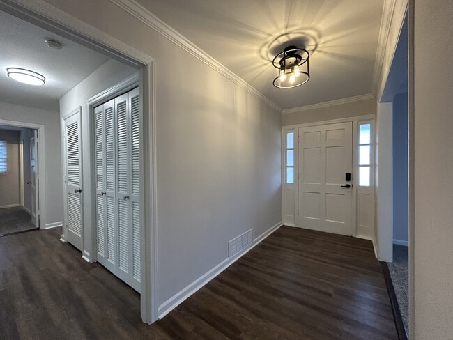 property at 609 Windsor Rd