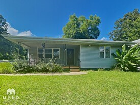 510 9th Ave in Midfield, AL - Building Photo