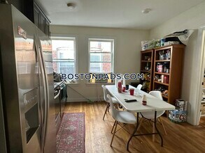830 Huntington Ave, Unit 3 in Boston, MA - Foto de edificio - Building Photo