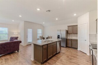 936 English Dr in Krugerville, TX - Building Photo - Building Photo