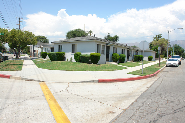 135 S Main St in Burbank, CA - Building Photo - Building Photo