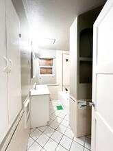 8931 Ramsgate Ave in Los Angeles, CA - Building Photo - Building Photo