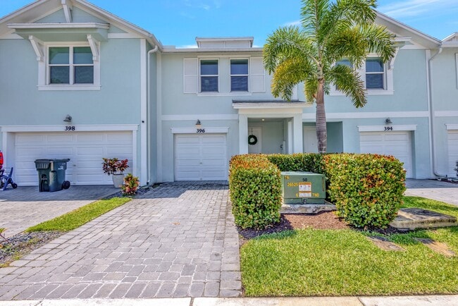 396 SE Sea Hunt Way in Stuart, FL - Building Photo - Building Photo