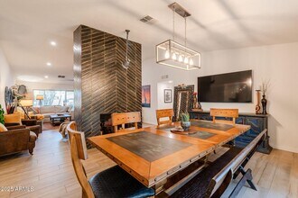 5523 E Sweetwater Ave in Scottsdale, AZ - Building Photo - Building Photo