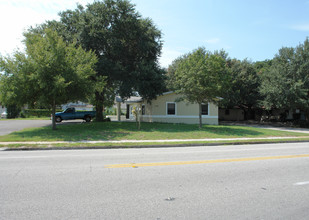 2168 9th Ave N in St. Petersburg, FL - Foto de edificio - Building Photo