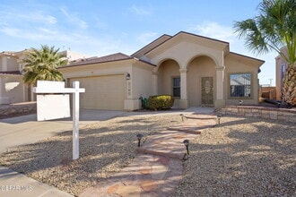 3148 Sunny Prairie Dr in El Paso, TX - Building Photo - Building Photo