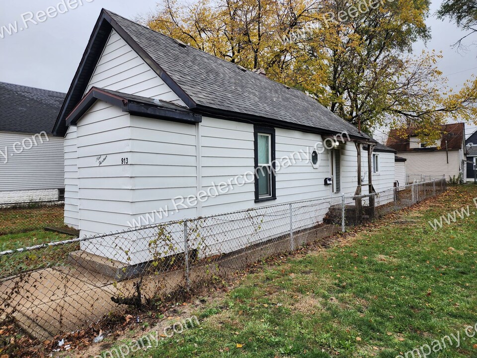 913 Michigan St in Hammond, IN - Foto de edificio