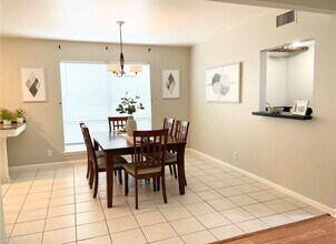 9206 N Allegro St, Unit C12 in Houston, TX - Building Photo - Building Photo