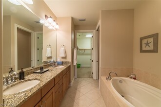11907 Adoncia Way in Ft. Myers, FL - Building Photo - Building Photo
