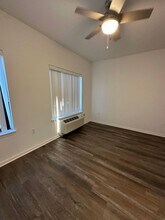 8775 W Nine Mile Rd in Oak Park, MI - Building Photo - Building Photo
