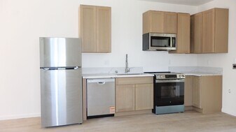 814 10th St in Imperial Beach, CA - Building Photo