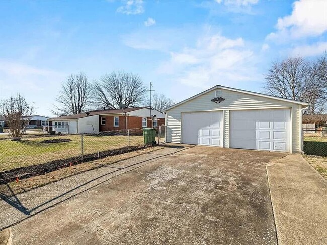 2817 Wayside Dr W in Owensboro, KY - Building Photo - Building Photo