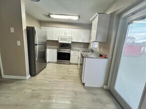 3941 Wingward Ave in Orlando, FL - Foto de edificio - Building Photo