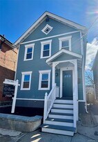 8 S Cedar St in Beacon, NY - Building Photo