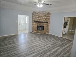 5270 Wildwood Dr in Beaumont, TX - Building Photo - Building Photo