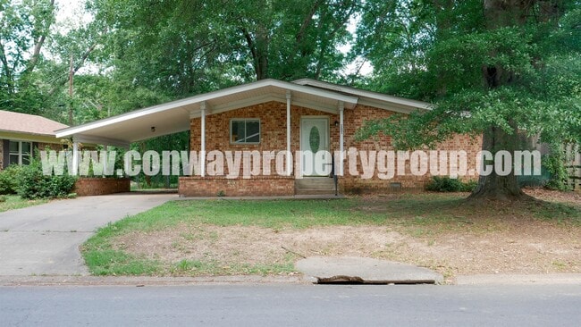 2602 Robinson Ave in Conway, AR - Building Photo - Building Photo
