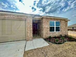 1611 Chuck Wagon Dr in El Reno, OK - Building Photo - Building Photo