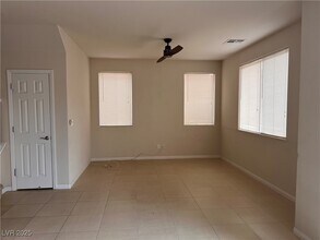 316 Ladies Tee Ct in Las Vegas, NV - Building Photo - Building Photo