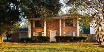 402 Willett Place Blvd, Unit 402 in Monroe, LA - Building Photo