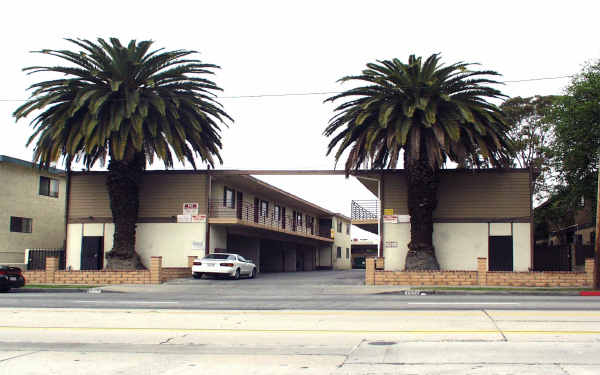 Rosecrans Manor in Hawthorne, CA - Foto de edificio - Building Photo