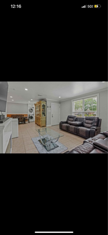 12549 Lorna Ave