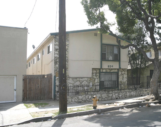 834 Gaviota Ave in Long Beach, CA - Building Photo - Building Photo