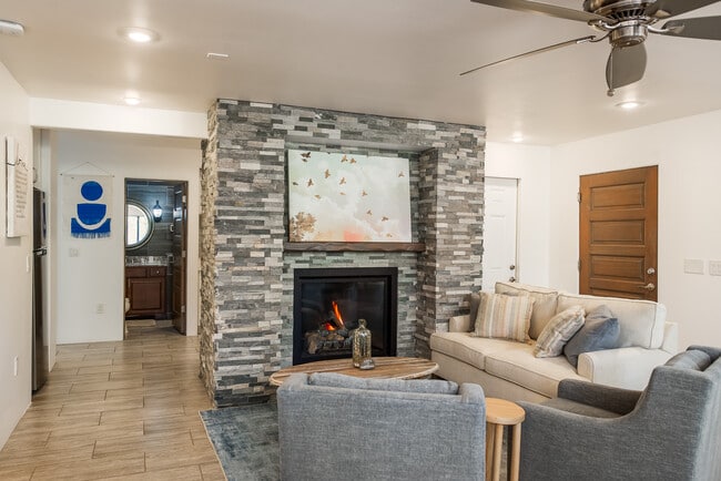 350 Panorama Blvd in Sedona, AZ - Building Photo - Building Photo