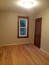 228 9th Ave in Eau Claire, WI - Building Photo - Building Photo