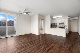 Alder Court Apartments in Tacoma, WA - Building Photo - Building Photo