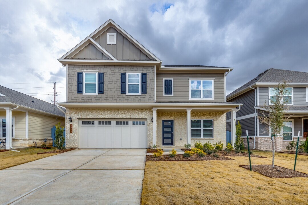 8323 Red Shiner Wy in Fulshear, TX - Building Photo