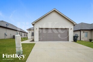 155 Deer Creek Dr in Odenville, AL - Building Photo