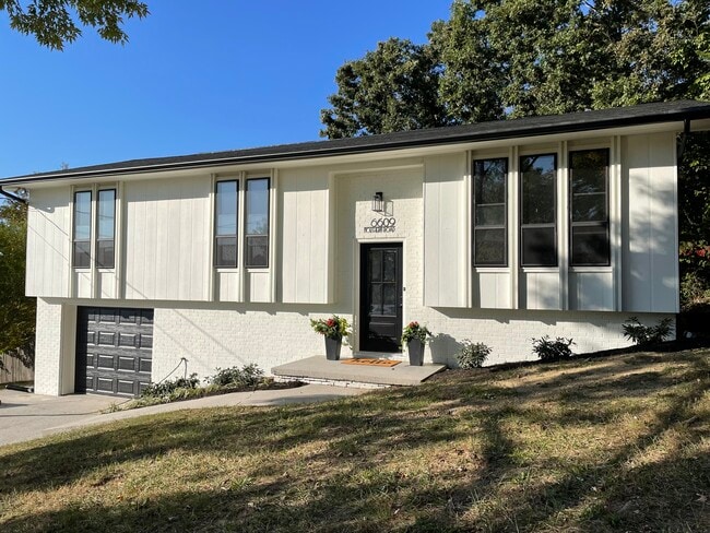 property at 6609 Northern Rd