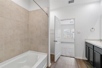 2443 Roaming Elk Ct in Spring, TX - Building Photo - Building Photo