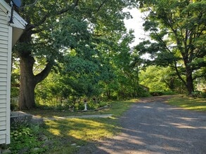 1314 Blakeley Rd in East Aurora, NY - Building Photo - Building Photo