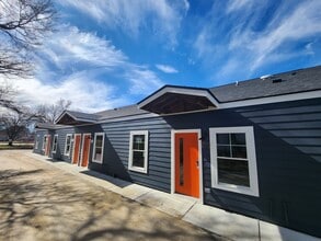 201 S Grace St in Rocky Mount, NC - Foto de edificio - Building Photo