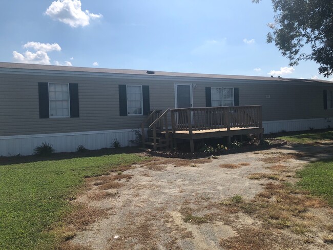 4390 US-117 in Pikeville, NC - Building Photo - Building Photo