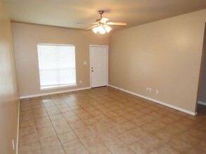15494 FM 849 in Lindale, TX - Building Photo - Building Photo
