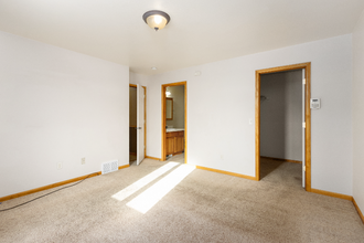 1860 High Sierra Blvd in Billings, MT - Building Photo - Building Photo