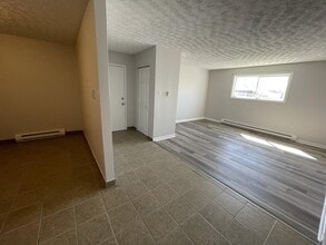 17 Scott Ave in Rothesay, NB - Building Photo - Building Photo