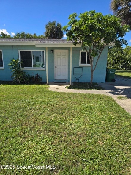 property at 6417 Ridgewood Ave