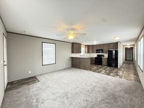 10610 State Rte 762 in Lockbourne, OH - Building Photo - Building Photo