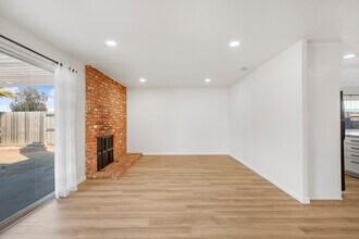 4055 Draco Dr in Lompoc, CA - Building Photo - Building Photo