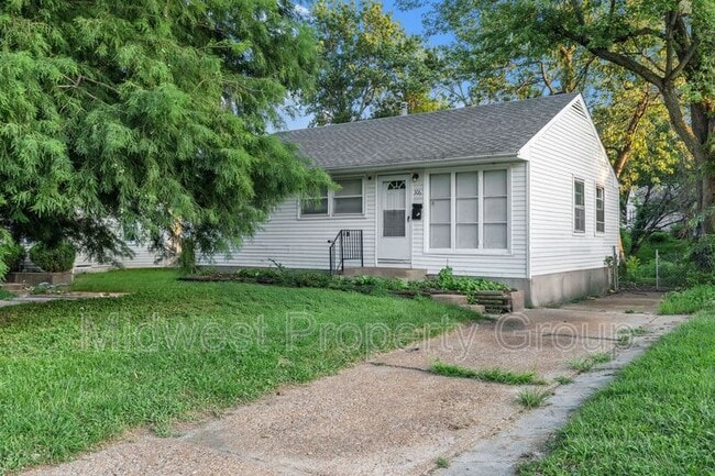 property at 306 Banff Cir