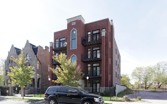 3932 S Lake Park Ave Apartments