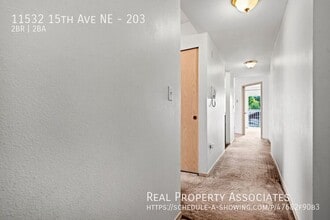 11532 15th Ave NE in Seattle, WA - Building Photo - Building Photo